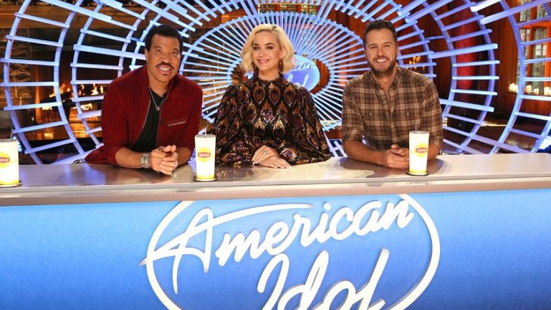Lionel Richie prepara nova versão de ‘We Are The World’ com ex-participantes do ‘American Idol’