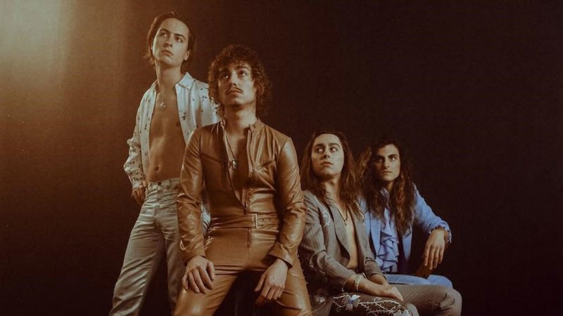 Greta Van Fleet lança a inédita ‘Heat Above’; ouça