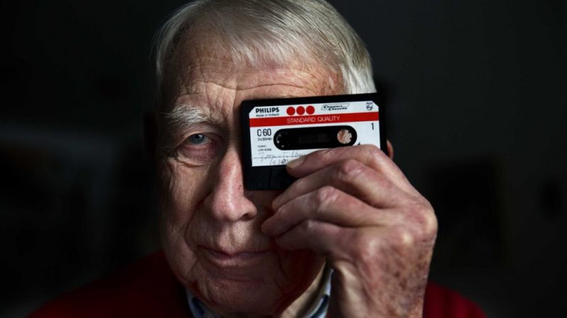 Lou Ottens, inventor da fita cassete, morre aos 94 anos