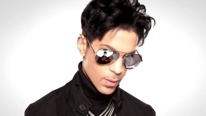 Prince: ouça faixa inédita 'Hot Summer'