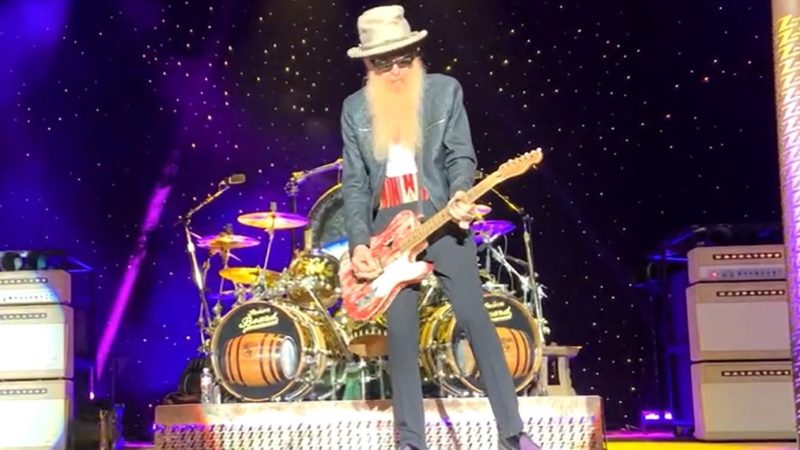 ZZ Top faz primeiro show desde morte de Dusty Hill; assista