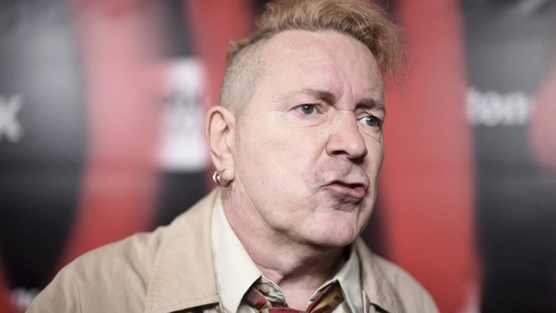 John Lydon diz passar por 'dificuldades financeiras' após perder processo contra Sex Pistols