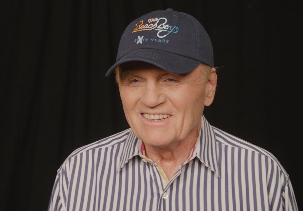 Bruce Johnston deixa os Beach Boys após 61 anos