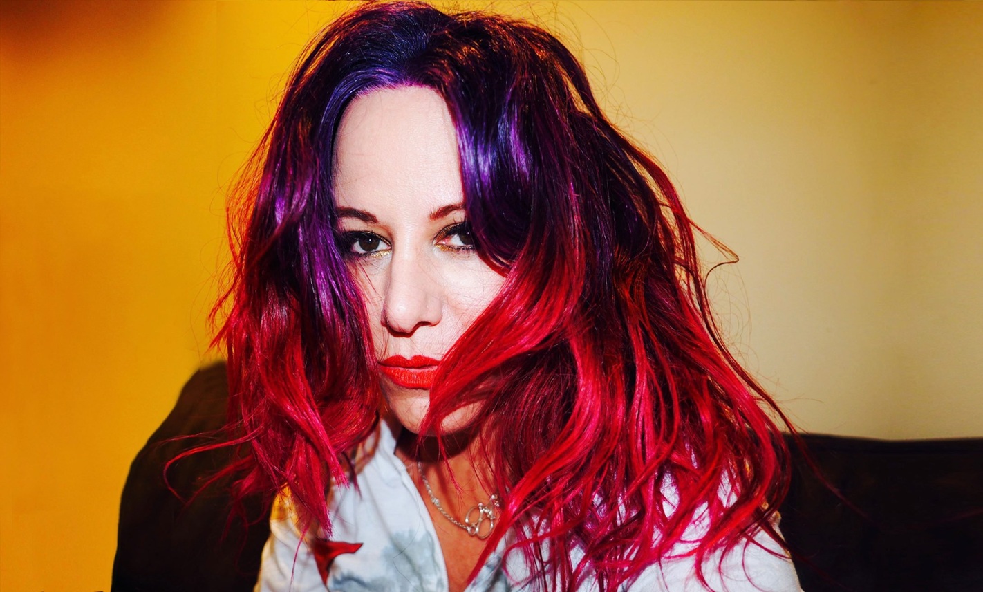 Jennifer Finch, do L7, é diagnosticada com câncer cerebral agressivo