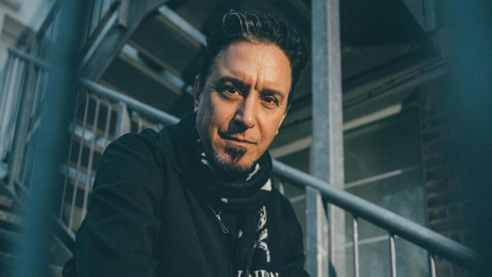 Lou Koller, vocalista do Sick of It All, morre aos 59 anos