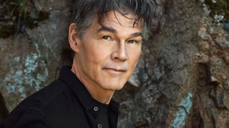 Morten Harket, do A-ha, lança single ‘Hold Me’ em dueto com filha; confira clipe