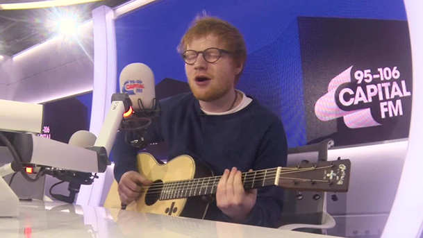 Ed Sheeran canta o novo single ‘Shape Of You’ pela primeira vez ao vivo; assista