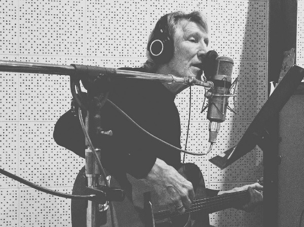 Roger Waters prepara novo álbum e divulga trecho de música
