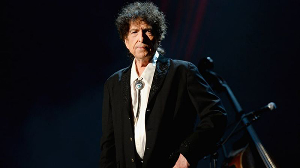 Bob Dylan lança o single ‘My One and Only Love’, cover de Frank Sinatra; ouça