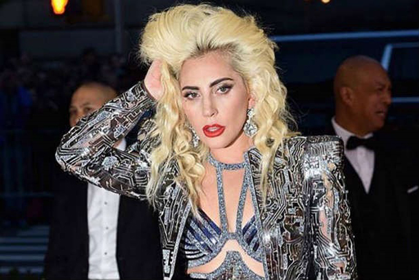 Lady Gaga cancela show no Canadá após ficar doente