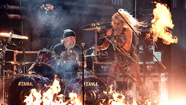 Lars Ulrich diz que Lady Gaga ‘é o quinto membro do Metallica’