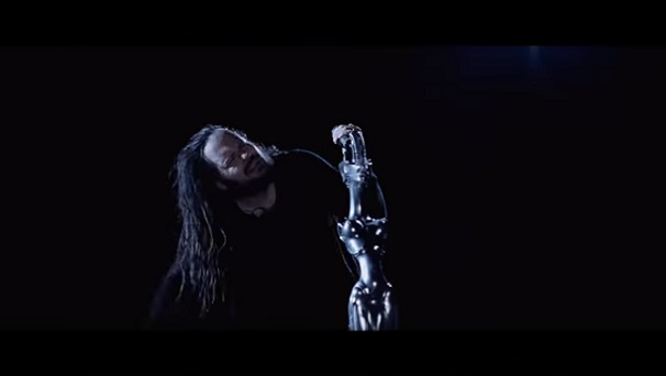 KoRn lança clipe do single ‘Black Is The Soul’; assista