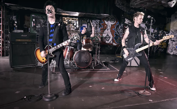 Green Day lança clipe de ‘Revolution Radio’; assista