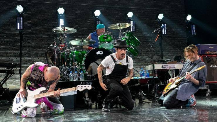 Red Hot Chili Peppers pode ser um dos headliners do Lollapalooza Brasil 2018, diz site