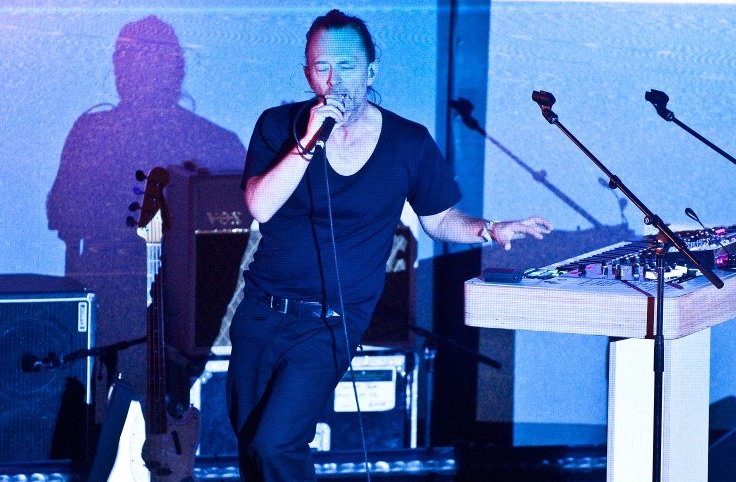 Thom Yorke, do Radiohead, toca músicas inéditas em show; assista