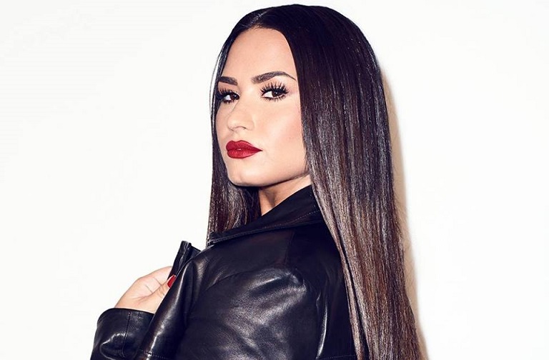 Demi Lovato é internada em Los Angeles após sofrer overdose, diz site