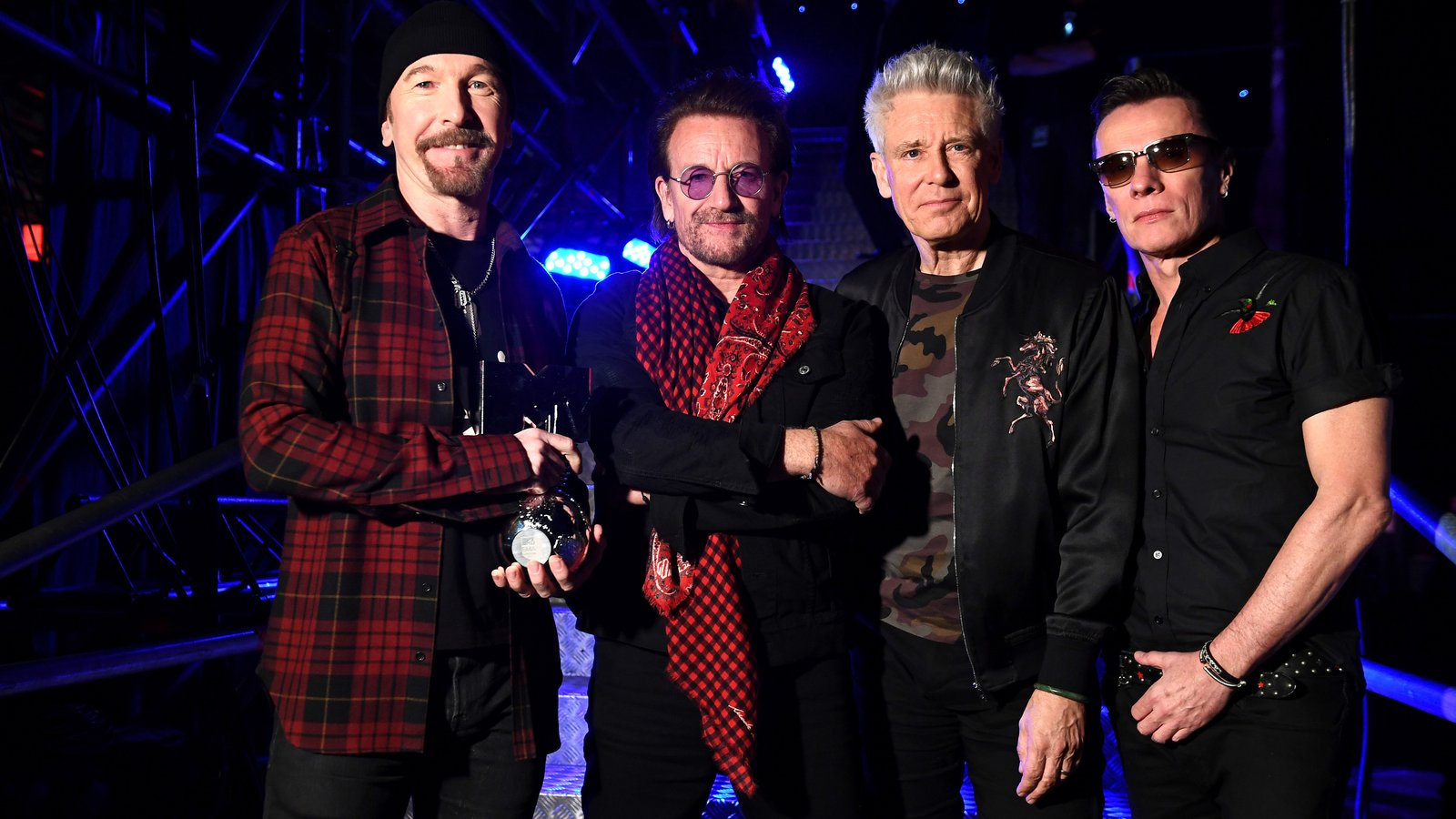 U2 celebra diversidade em novo clipe de ‘Love Is Bigger Than Anything In Its Way’