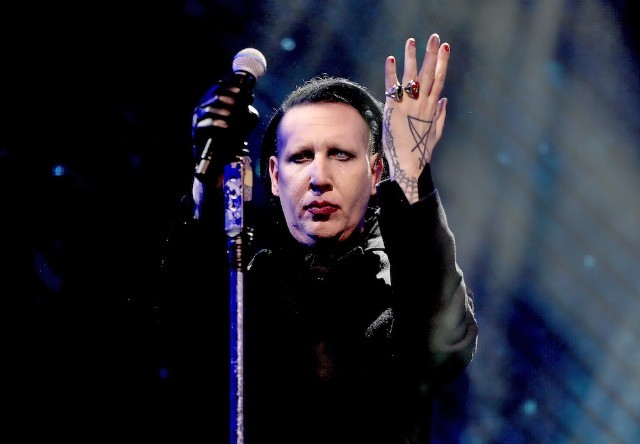 Marilyn Manson passa mal durante show nos Estados Unidos