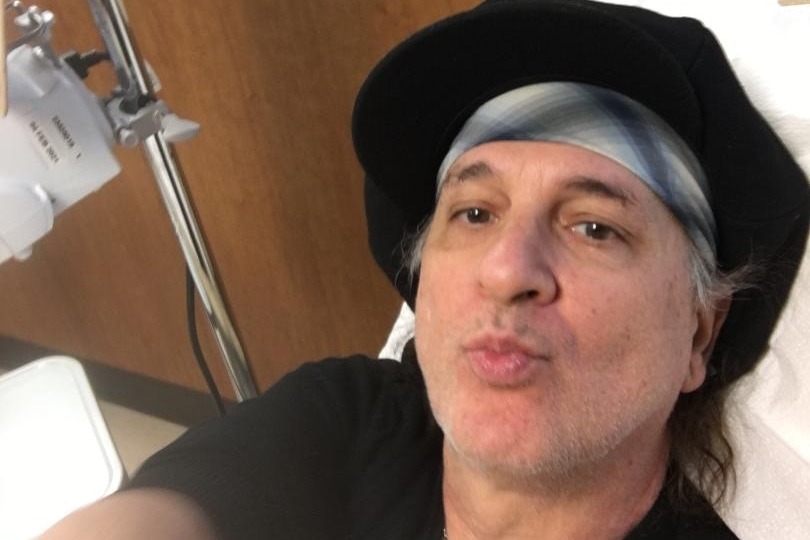 Sylvain Sylvain, guitarrista do New York Dolls, está lutando contra o câncer