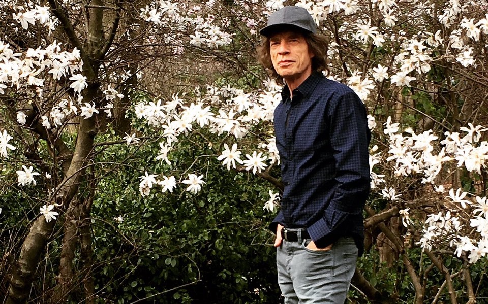 Mick Jagger divulga primeira foto após cirurgia cardíaca