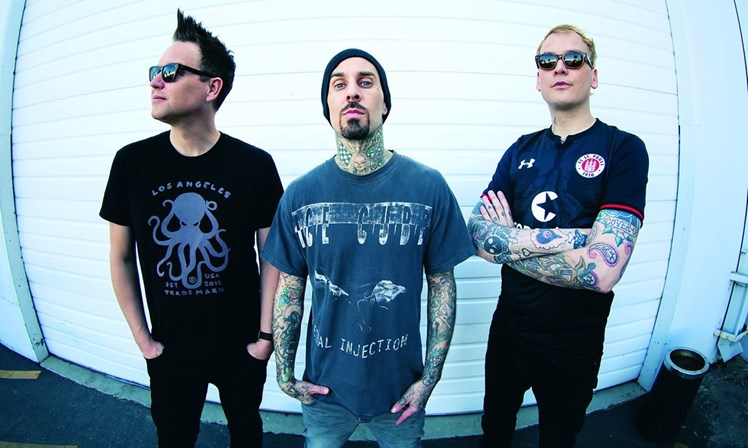 Blink-182 adia show no Texas após atentado