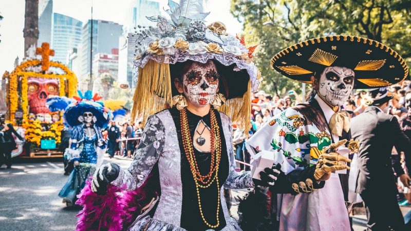 Centro de SP recebe festival Los Muertos Walking Parade neste sábado