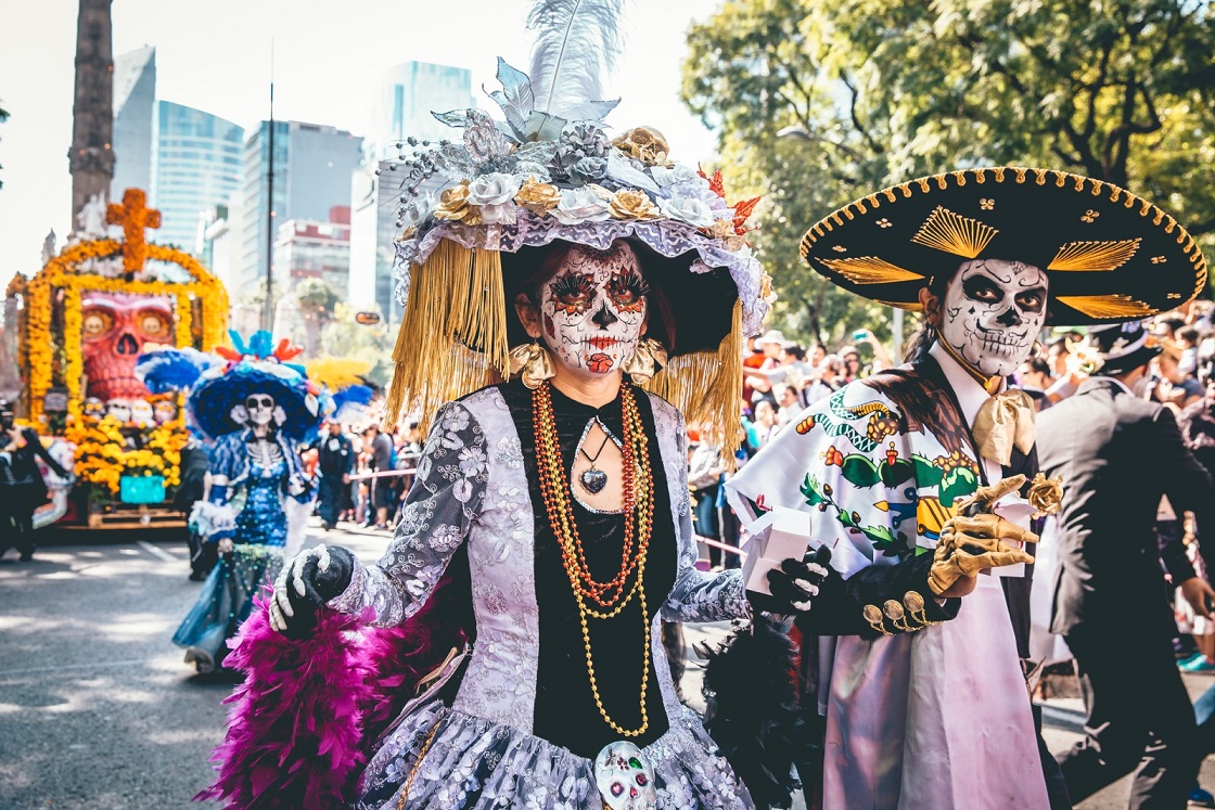Centro de SP recebe festival Los Muertos Walking Parade neste sábado