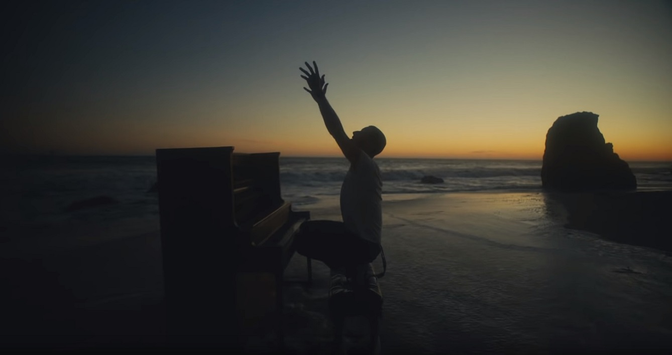 Coldplay lança clipe de ‘Everyday Life’