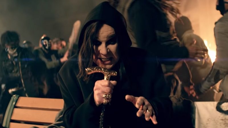 Ozzy Osbourne lança clipe do single ‘Straight To Hell’; assista