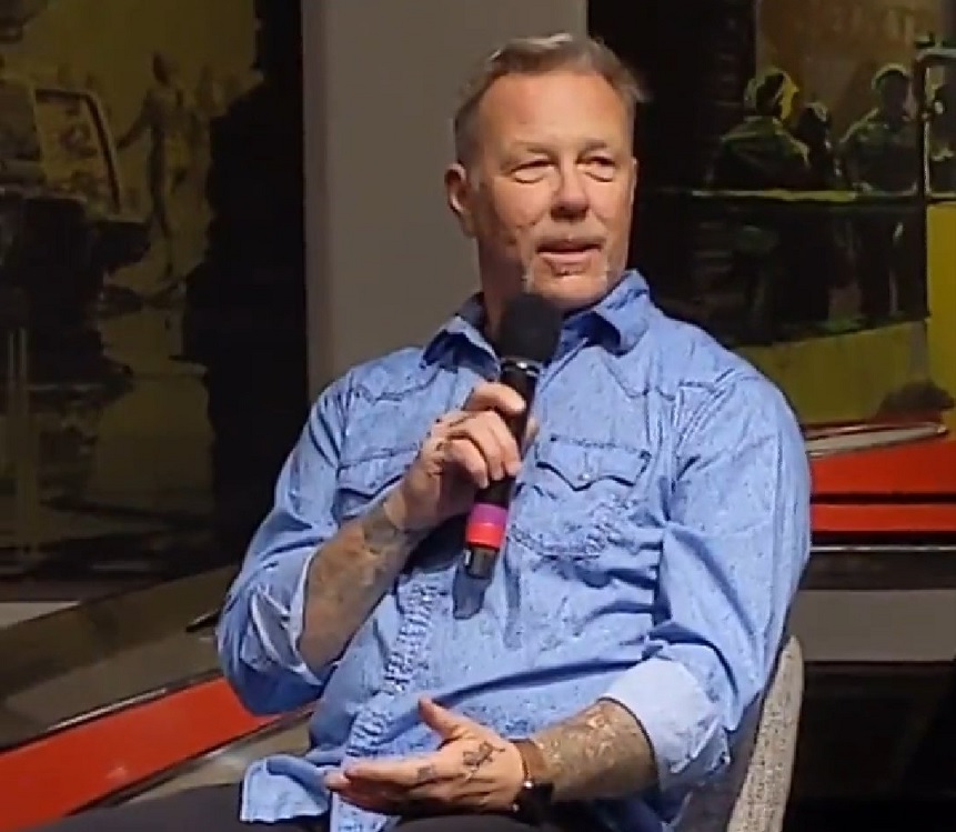 James Hetfield, do Metallica, faz primeira aparição pública após reabilitação; veja vídeos