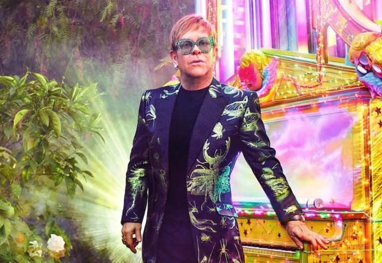 Elton John cancela dois shows na Nova Zelândia devido a pneumonia Ligado à Música