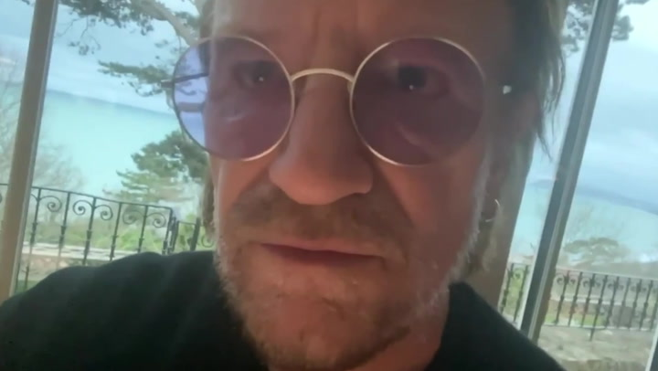 Bono, do U2, divulga música para pessoas em quarentena por causa do coronavírus