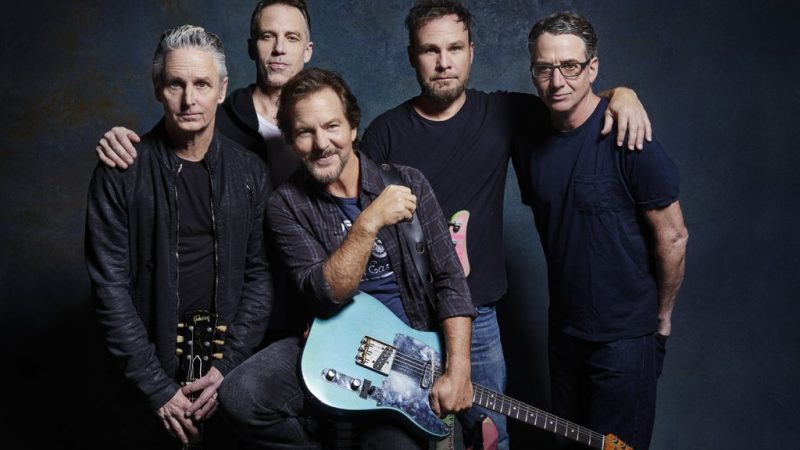Pearl Jam se apresenta em festival organizado por Eddie Vedder