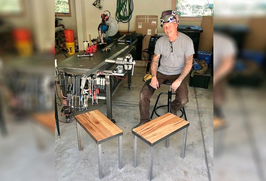 James Hetfield, do Metallica, produz mesas artesanais para caridade