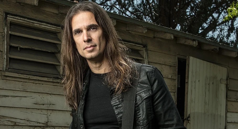 Kiko Loureiro continuará afastado do Megadeth