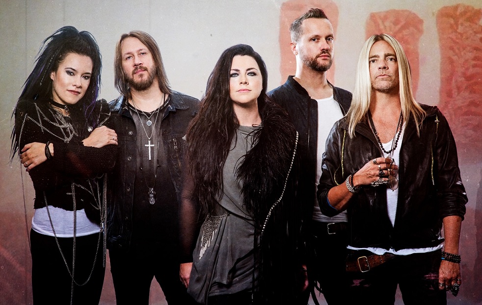 Evanescence anuncia saída da guitarrista Jen Majura