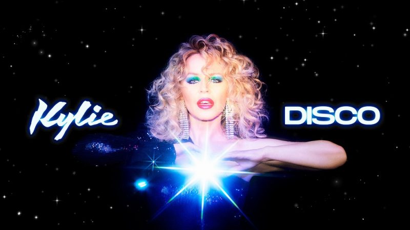 Kylie Minogue anuncia novo álbum e lança a inédita ‘Say Something’