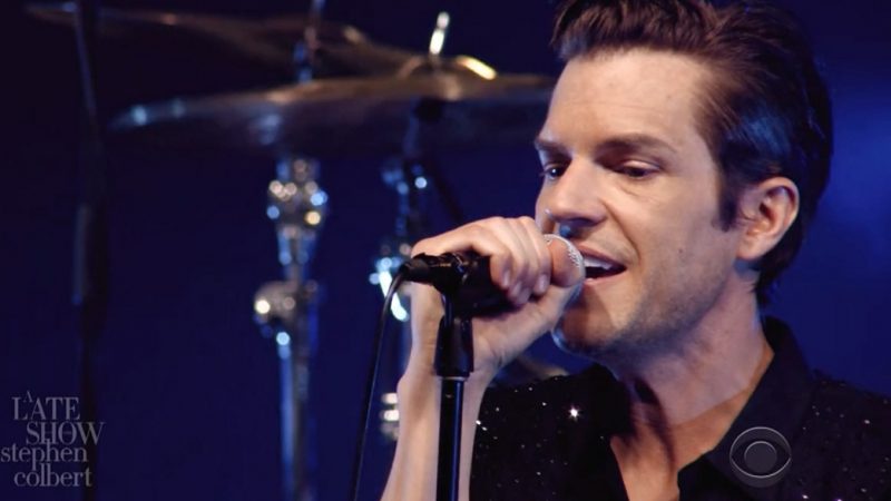 The Killers apresenta single ‘Blowback’ em programa de TV