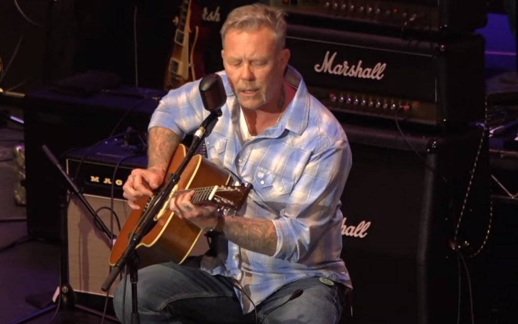 Confira vídeo de James Hetfield, do Metallica, tocando ‘Baby Hold On’ de Eddie Money