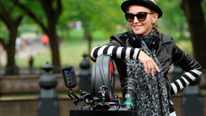 Madonna vai dirigir e escrever a própria cinebiografia