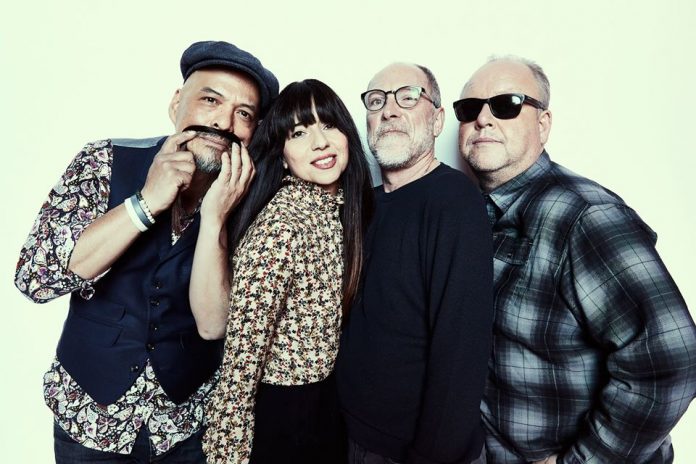 Pixies lança videoclipe para novo single ‘Hear Me Out’; assista
