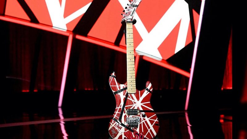 Billboard Music Awards presta homenagem a Eddie Van Halen