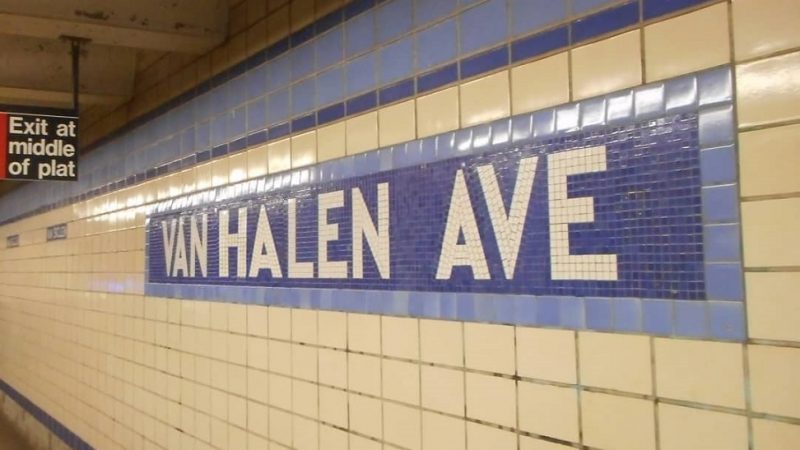 Eddie Van Halen ganha homenagem em estação de metrô de Nova York
