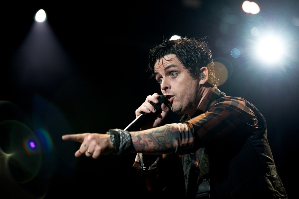 Billie Joe Armstrong, do Green Day, lança álbum cover ‘No Fun Mondays’; ouça