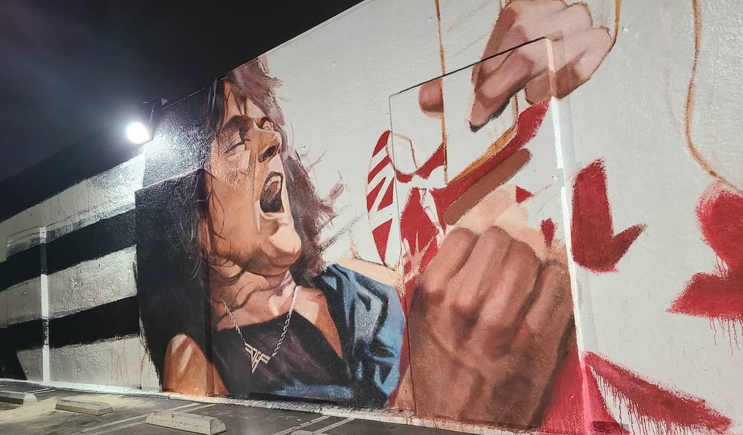 Eddie Van Halen ganha homenagem em mural em Hollywood