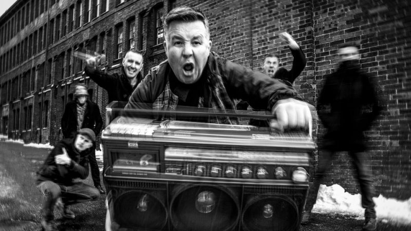 Dropkick Murphys lança novo álbum 'Turn Up That Dial' e promove livestream