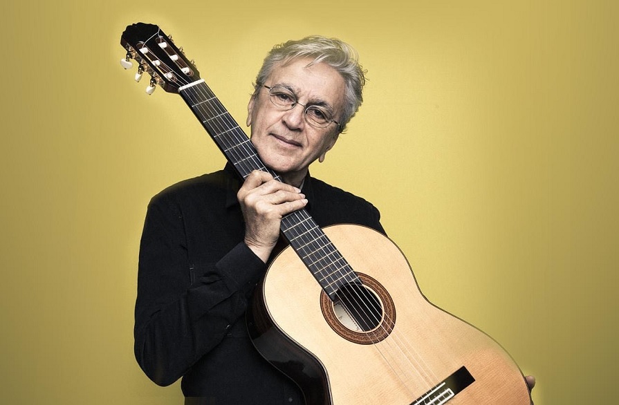 Cultura Inglesa Festival anuncia Caetano Veloso como headliner da edição online