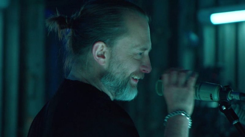Thom Yorke, do Radiohead, estreia seu novo projeto The Smile no Glastonbury; assista