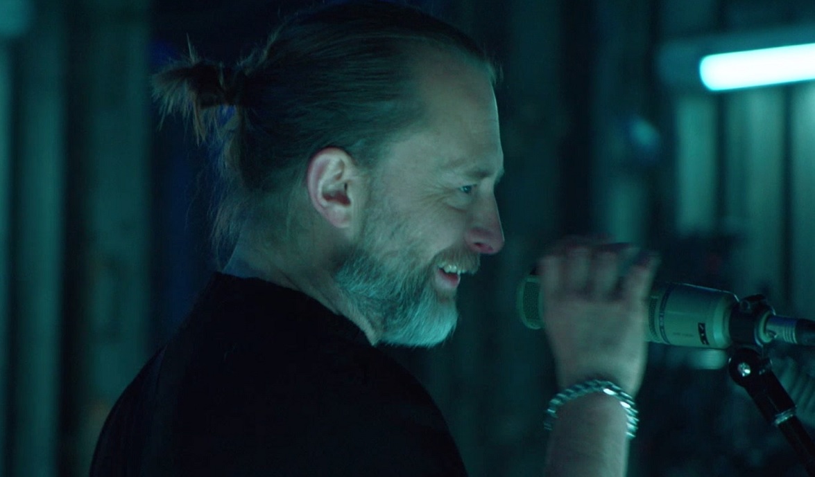 Thom Yorke, do Radiohead, estreia seu novo projeto The Smile no Glastonbury; assista