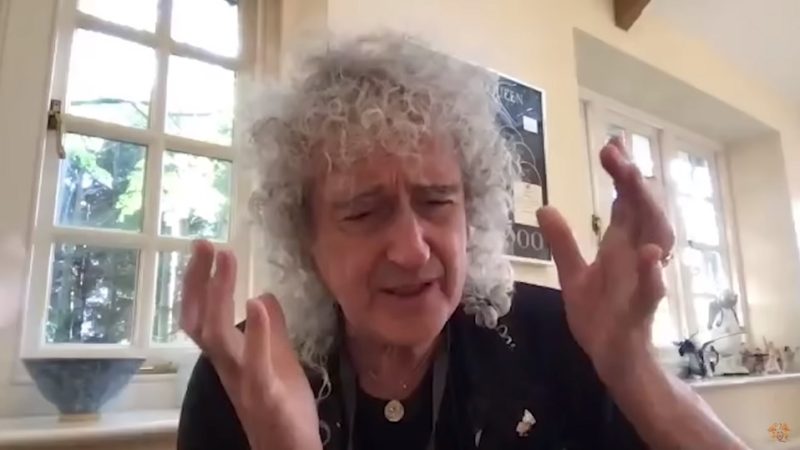 Brian May, do Queen, recorda inspiração para criar 'We Will Rock You'; assista